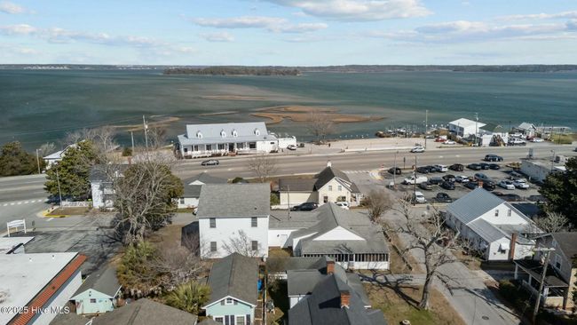 106 S Water St, House other with 6 bedrooms, 5 bathrooms and null parking in Swansboro NC | Image 57