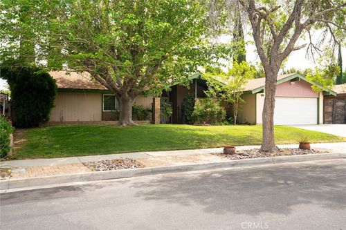 43946 Galion Ave, Lancaster, CA, 93536-5824 | Card Image