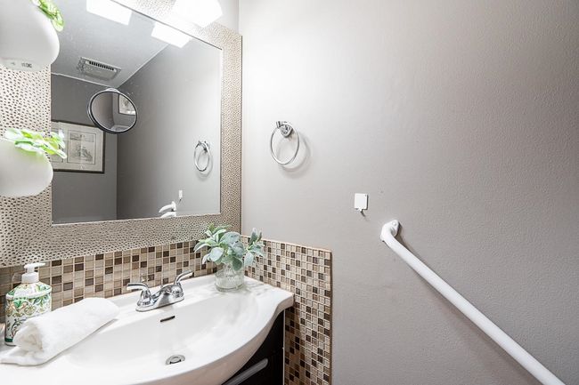 118 Springfield Dr, House other with 4 bedrooms, 2 bathrooms and 2 parking in Aldergrove BC | Image 23