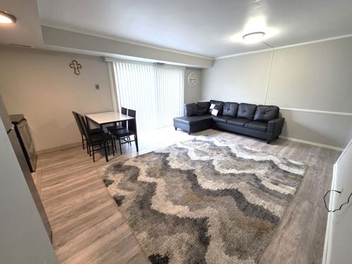 3439 Kenbrooke Ct, Kalamazoo, MI, 49006-5434 | Card Image