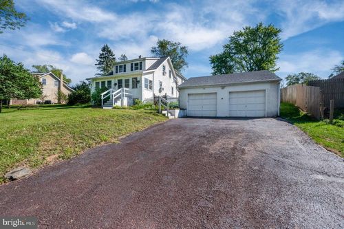 316 River Rd, COLLEGEVILLE, PA, 19426-3026 | Card Image