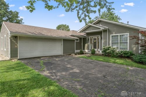 1198 Social Row Rd, Washingtn Twp, OH, 45458-3932 | Card Image