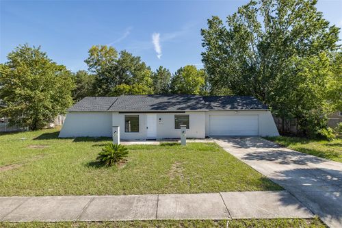 9195 Bay Dr, Spring Hill, FL, 34608-3809 | Card Image