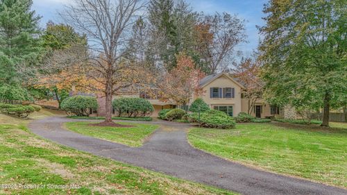 28 Church Hl, Dalton, PA, 18414-7738 | Card Image