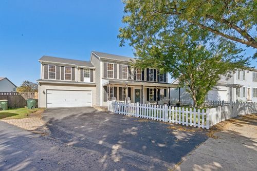 123 Eisenhower Dr, Oswego, IL, 60543-7408 | Card Image