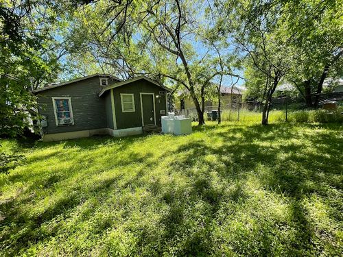 3208 E 16th St, Austin, TX, 78721-1008 | Card Image