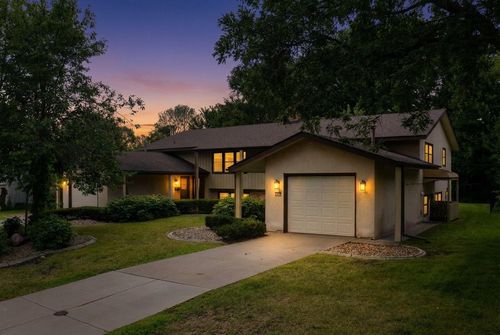 3308 Roosevelt Ct Ne, Saint Anthony, MN, 55418-1538 | Card Image