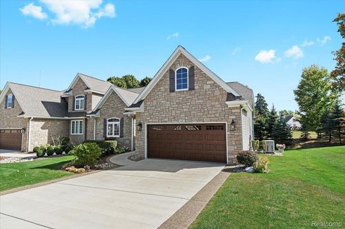 68 Fox Hollow Dr, Metamora, MI, 48455-9006 | Card Image