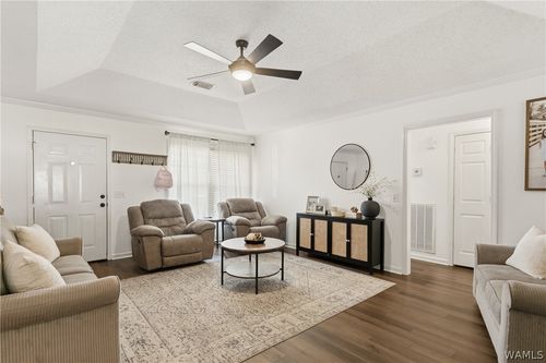 19516 Wenwood Ln, Berry, AL, 35546-5803 | Card Image