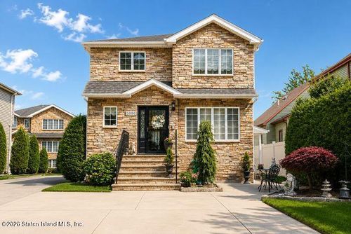5886 Amboy Rd, Staten Island, NY, 10309-3109 | Card Image