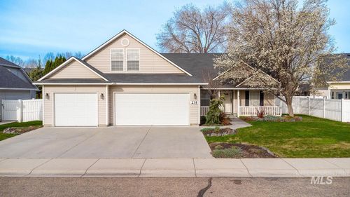 235 S Alcove Ave, Star, ID, 83669-5560 | Card Image