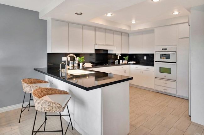 55 Jasmine Creek Dr, House other with 3 bedrooms, 3 bathrooms and 2 parking in Corona del Mar CA | Image 4