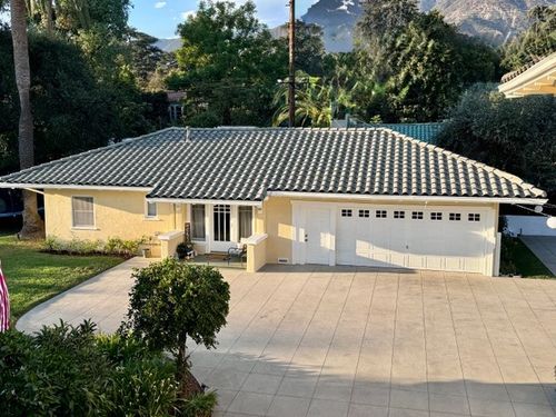 1325 E Altadena Dr, Altadena, CA, 91001-2005 | Card Image