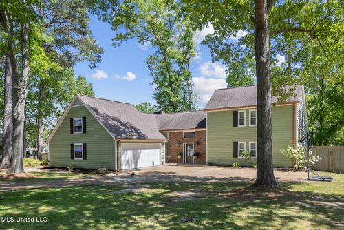 100 Sandpiper Rd, Brandon, MS, 39047-6424 | Card Image