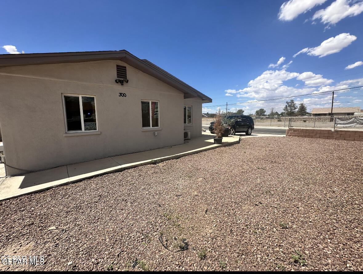 Commercial Sale in Anthony 3