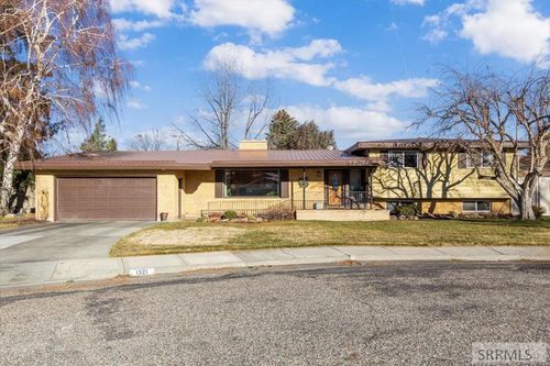 1321 Azalea Drive, Idaho Falls, ID, 83404 | Card Image