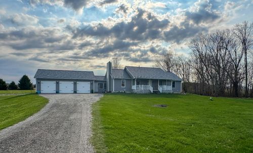 5611 M 140, Eau Claire, MI, 49111-8646 | Card Image