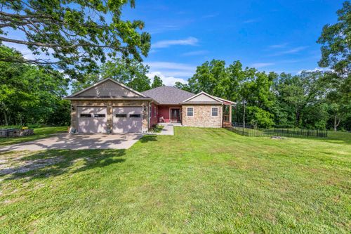 728 Haugwood Ranch Rd, Galena, MO, 65656-8298 | Card Image