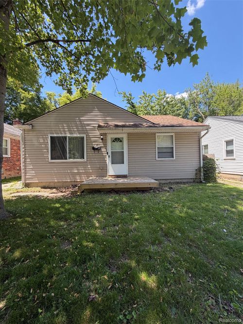 1929 Almont St, Ferndale, MI, 48220-2073 | Card Image