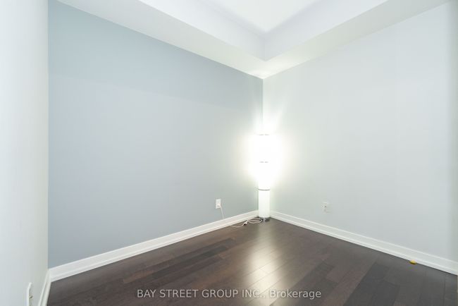 3212 - 21 Widmer St, Condo with 2 bedrooms, 1 bathrooms and null parking in Toronto ON | Image 8