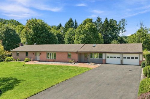 6771 Tollgate Rd, Zionsville, PA, 18092-2151 | Card Image
