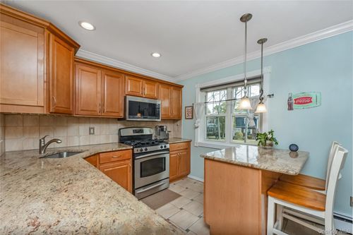 apt-c7-10 Glen Hollow Dr, Holtsville, NY, 11742-2407 | Card Image