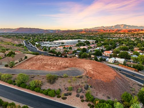 unit-19-584 S Dixie Dr, St George, UT, 84770-5818 | Card Image