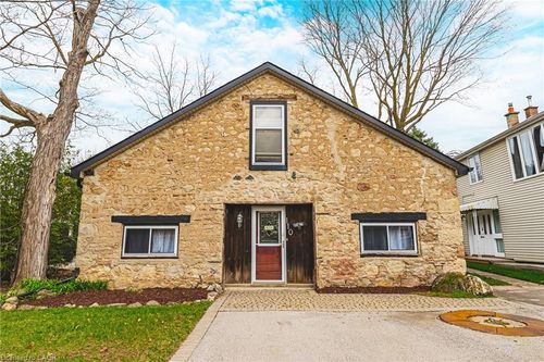 110 Freelton Rd, Freelton, ON, L8B0Z3 | Card Image