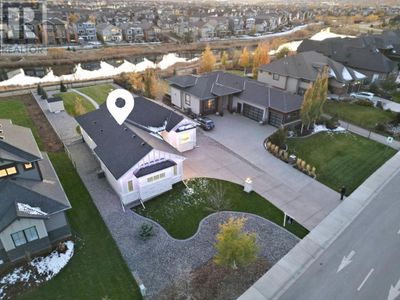 21 Cimarron Way, House other with 2 bedrooms, 2 bathrooms and 5 parking in Okotoks AB | Image 2