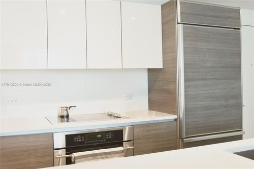 apt-1808-1100 S Miami Ave, Miami, FL, 33130-4166 | Card Image