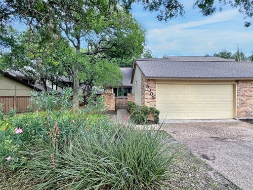 8305 Greenslope Dr, Austin, TX, 78759-8217 | Card Image