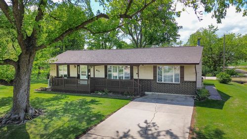 611 Chestnut St, Peabody, KS, 66866-1203 | Card Image