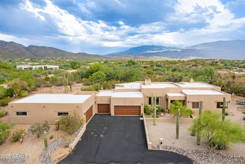 3146 N Fennimore Ave, Tucson, AZ, 85749-8182 | Card Image