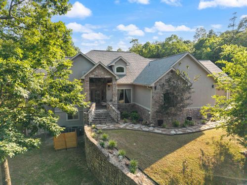 2711 Johnson Ln, Benton, AR, 72019-7836 | Card Image