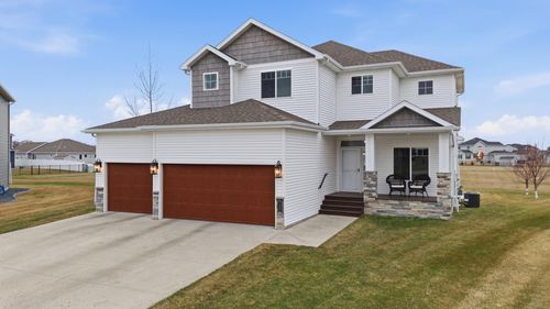 6361 Deer Creek Pkwy, Fargo, ND, 58104-5645 | Card Image