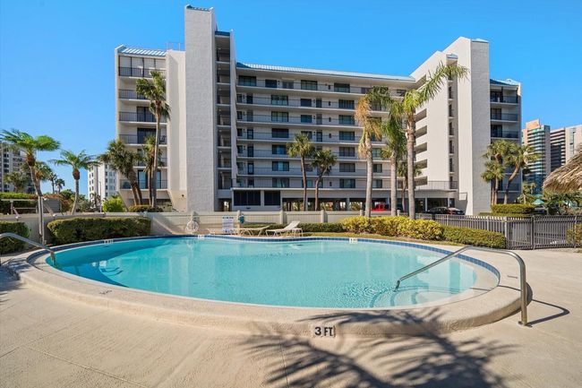 APT-504S - 1591 Gulf Blvd, Condo with 2 bedrooms, 2 bathrooms and null parking in CLEARWATER BEACH FL | Image 35