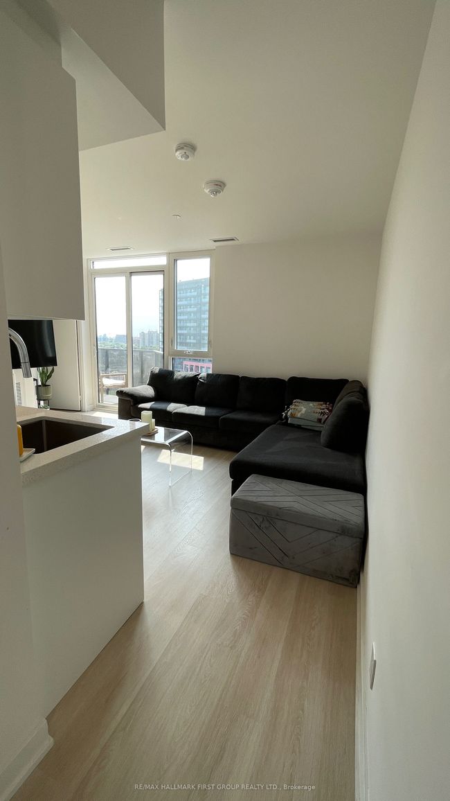 1022 - 30 Tretti Way, Condo with 1 bedrooms, 1 bathrooms and null parking in North York ON | Image 12