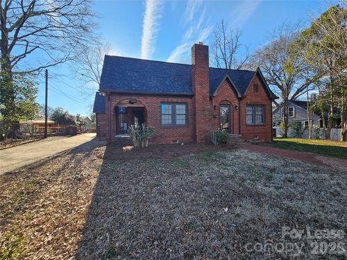 708 Union St S, Concord, NC, 28025-5635 | Card Image