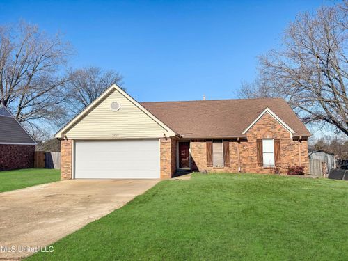 3520 Dorchester Dr, Horn Lake, MS, 38637-1548 | Card Image