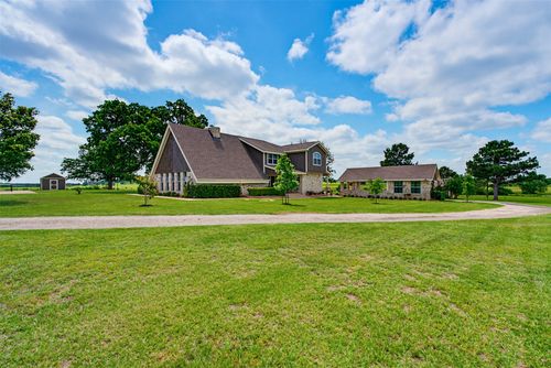 489 Boyd Ln, Rockdale, TX, 76567-5402 | Card Image