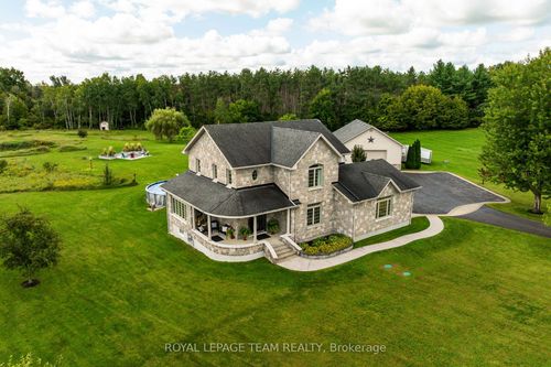 61 Balmoral St, Kemptville, ON, K0G1J0 | Card Image