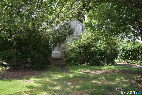 95 Raymond Street, Stratford, CT, 06614 | Card Image