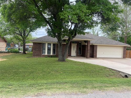 206 Casas Del Sur St, Granbury, TX, 76049-1454 | Card Image