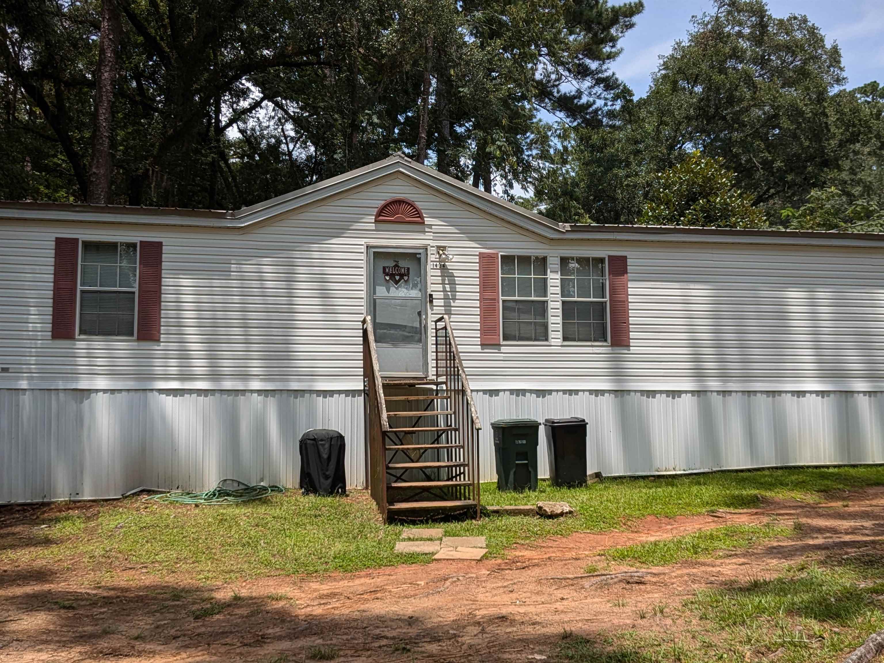 Lynn Ln, Tallahassee, FL 32311