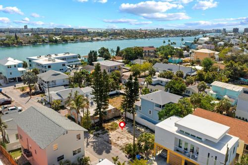 119 95th Ave, TREASURE ISLAND, FL, 33706-3325 | Card Image