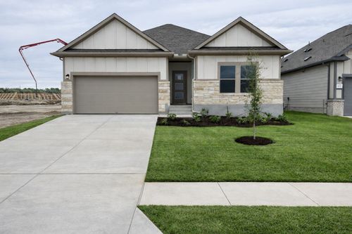 173 Sleep Holw, Jarrell, TX, 76537-5048 | Card Image