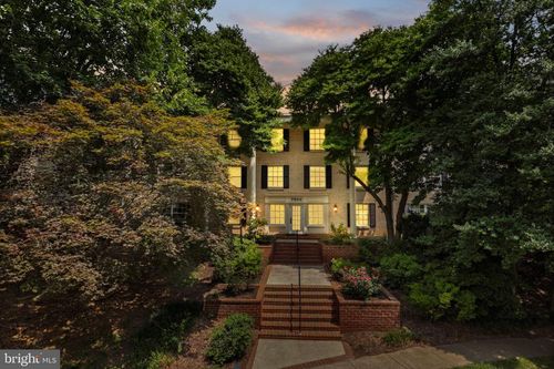 208-7600 Tremayne Pl, MCLEAN, VA, 22102-7616 | Card Image