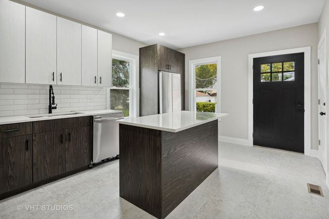 4948 N Austin Ave, Home with 5 bedrooms, 2 bathrooms and null parking in CHICAGO IL | Image 13