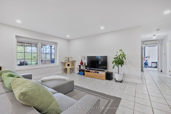 958375 7 Th Line E, House other with 4 bedrooms, 2 bathrooms and 8 parking in Mulmur ON | Image 17