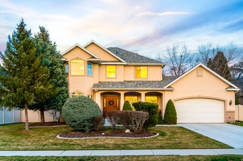 9525 S Carriage Chase Ln, Sandy, UT, 84092-6310 | Card Image